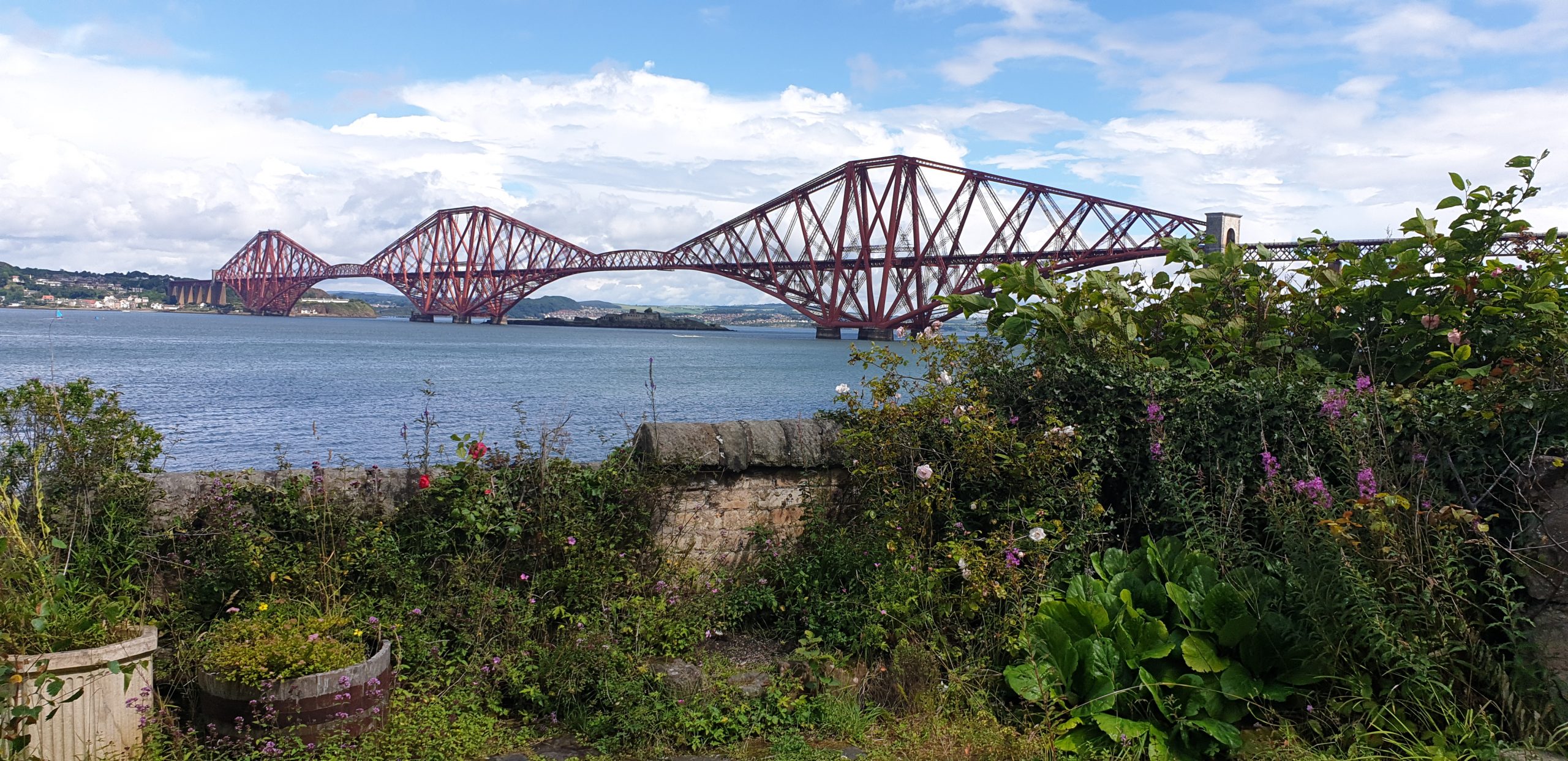 20230711_120051 image of the forth road bridge in edinburgh